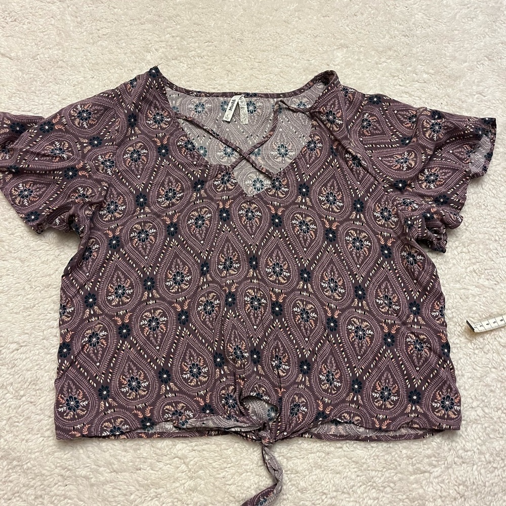 MUDD Bell Sleeve blouse w/ Tie Waist
